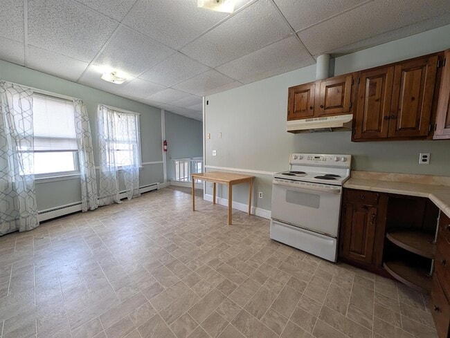 Building Photo - 116 High St