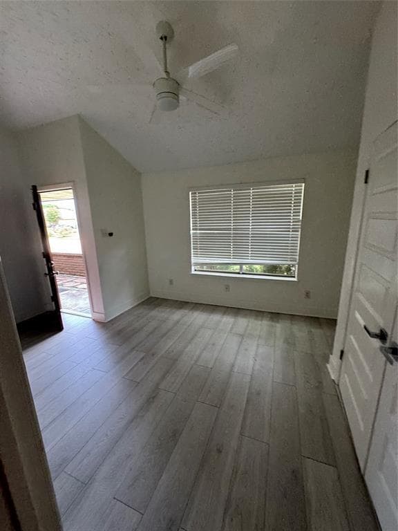 Building Photo - 3723 Westmeadow Dr