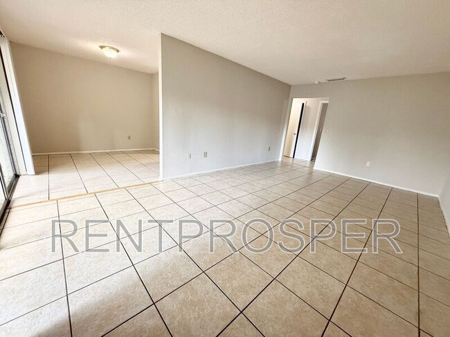 Building Photo - 4401 S Semoran Blvd