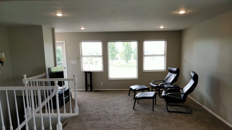 Building Photo - 940 W Red Oaks Dr