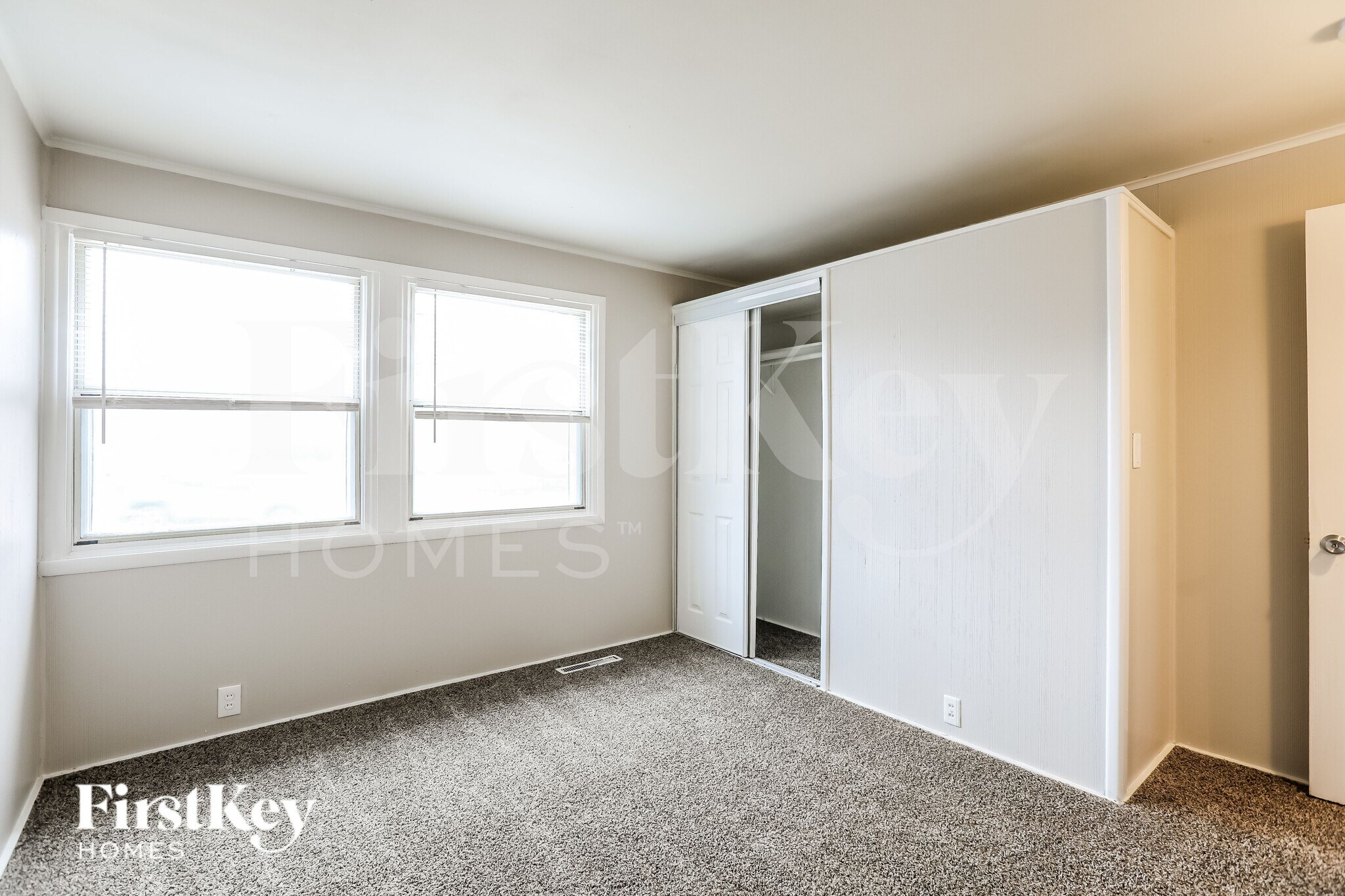 Building Photo - 803 NE 61st St