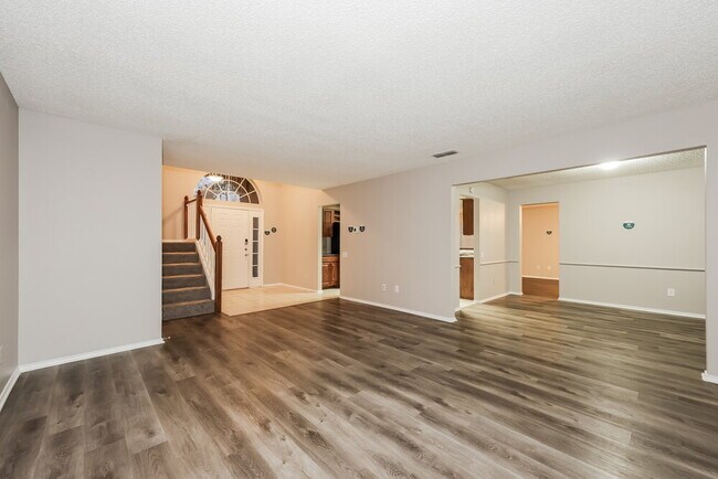Building Photo - 8204 Marie Ln