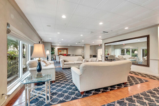 Building Photo - 4301 N Ocean Blvd