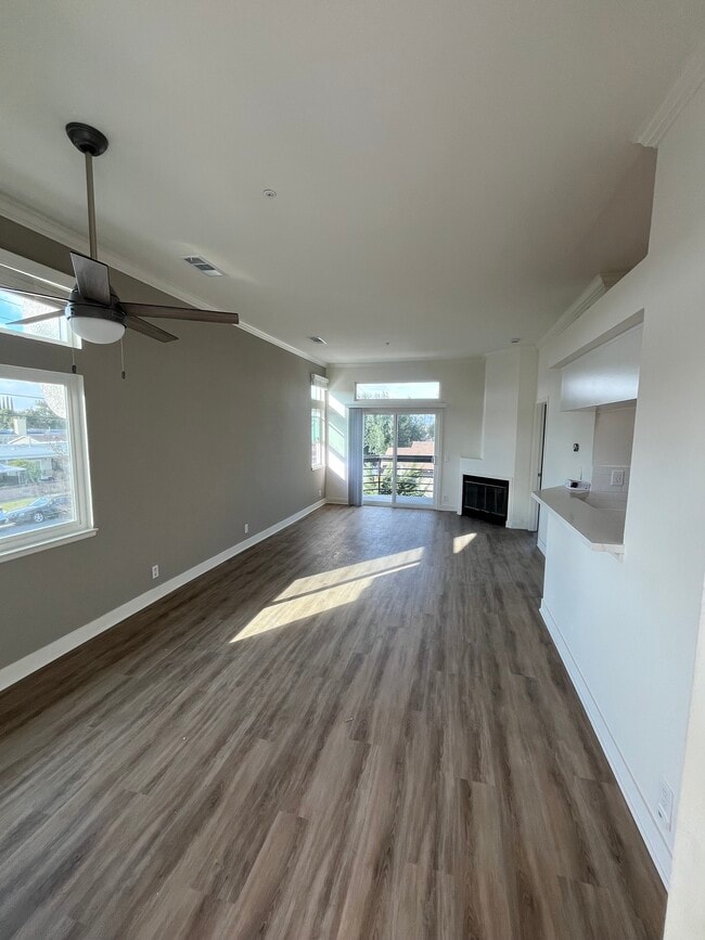 Building Photo - Meridian Apartments