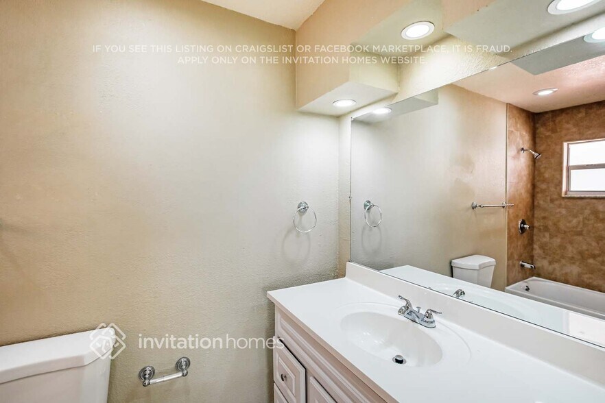 Building Photo - 10310 SW 4th St