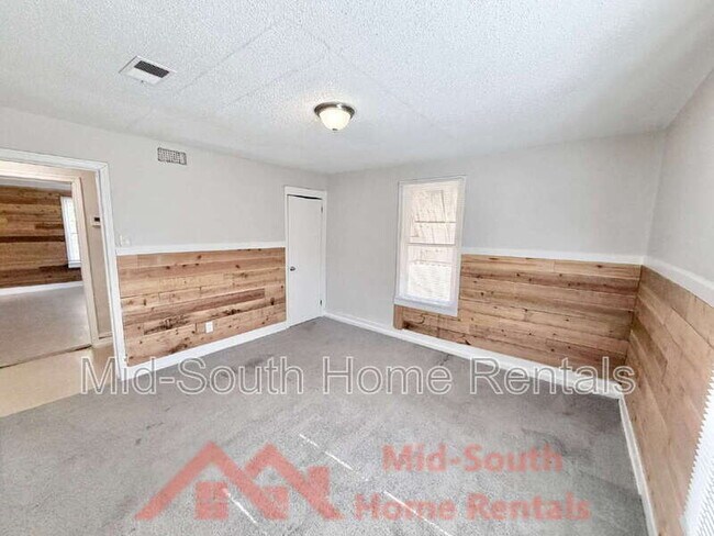 Building Photo - 1417 Rayner St