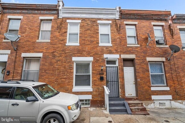 Building Photo - 3231 Hope St