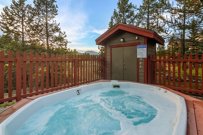 Building Photo - 2bed/2bath Breckenridge!