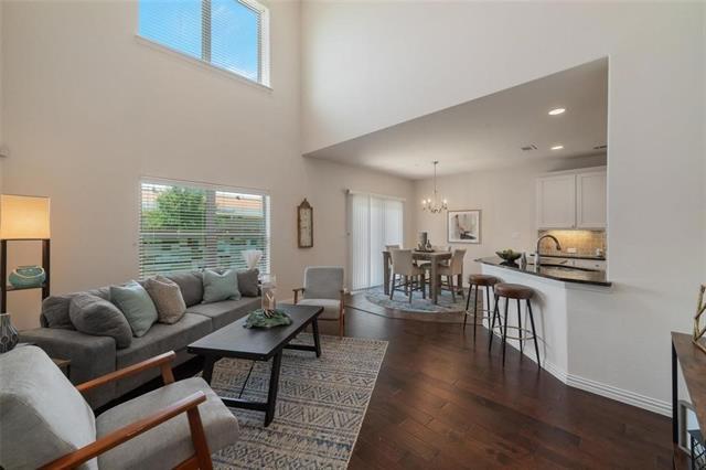 Building Photo - 2233 Caniesto St