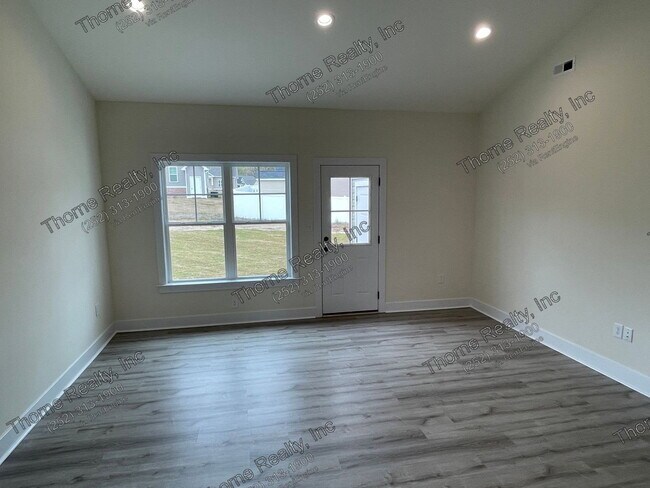 Building Photo - 44 B P Ct