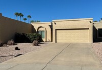 Building Photo - 2424 E Desert Cactus St