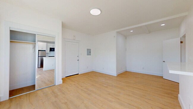 Building Photo - 4740 Balboa St