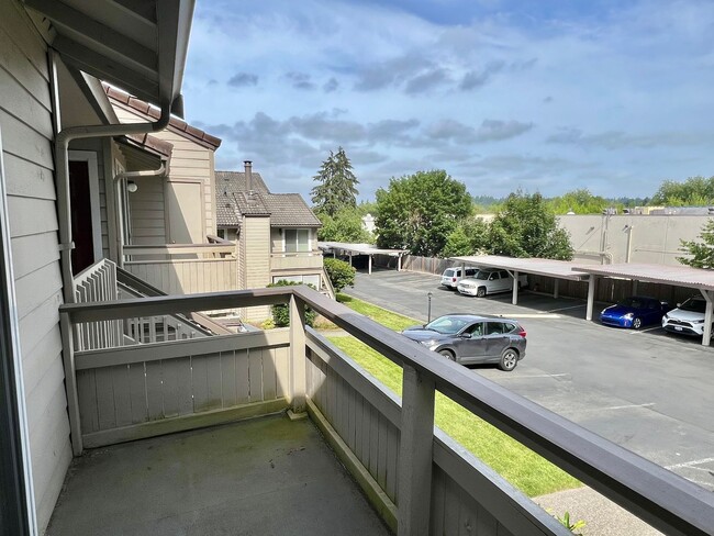 Building Photo - Woodinville ~ Woodland Hills Condo