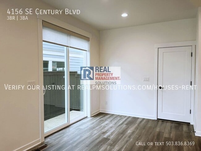 Building Photo - 4156 SE Century Blvd