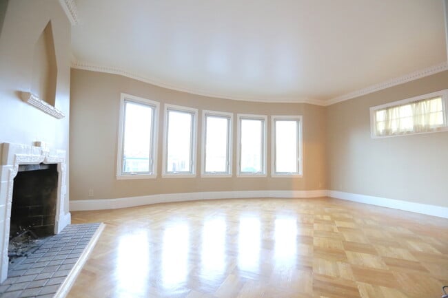 Building Photo - 2566-2568 22nd Avenue