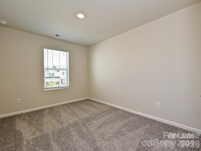 Building Photo - 5240 Brailey Cir