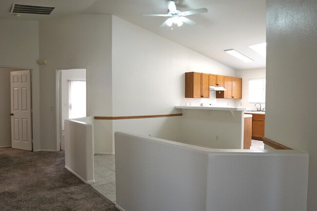 Building Photo - 52905 Avenida Rubio