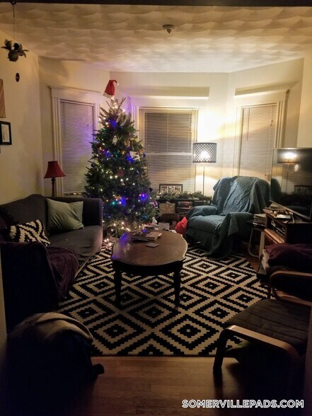 Building Photo - 81 Electric Ave