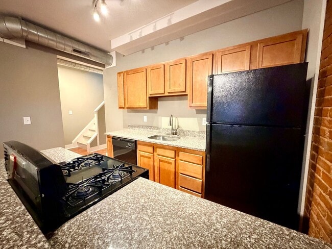 Building Photo - 3947 Mintwood St