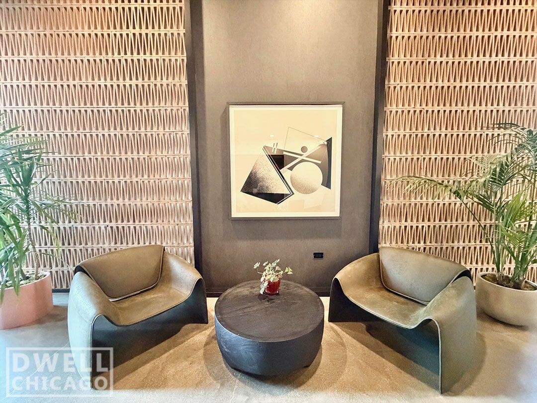 Building Photo - 1111 W Lake St