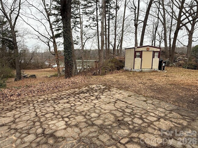 Building Photo - 6226 Glenn Teague Rd