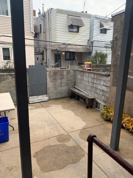 Large backyard - 2439 S Camac St