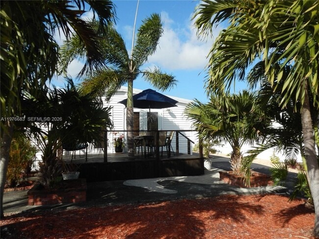 Building Photo - 2461 SW 50th St