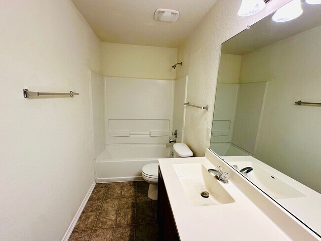 Building Photo - Your Dream Awaits! A Charming 4 bedroom 2....