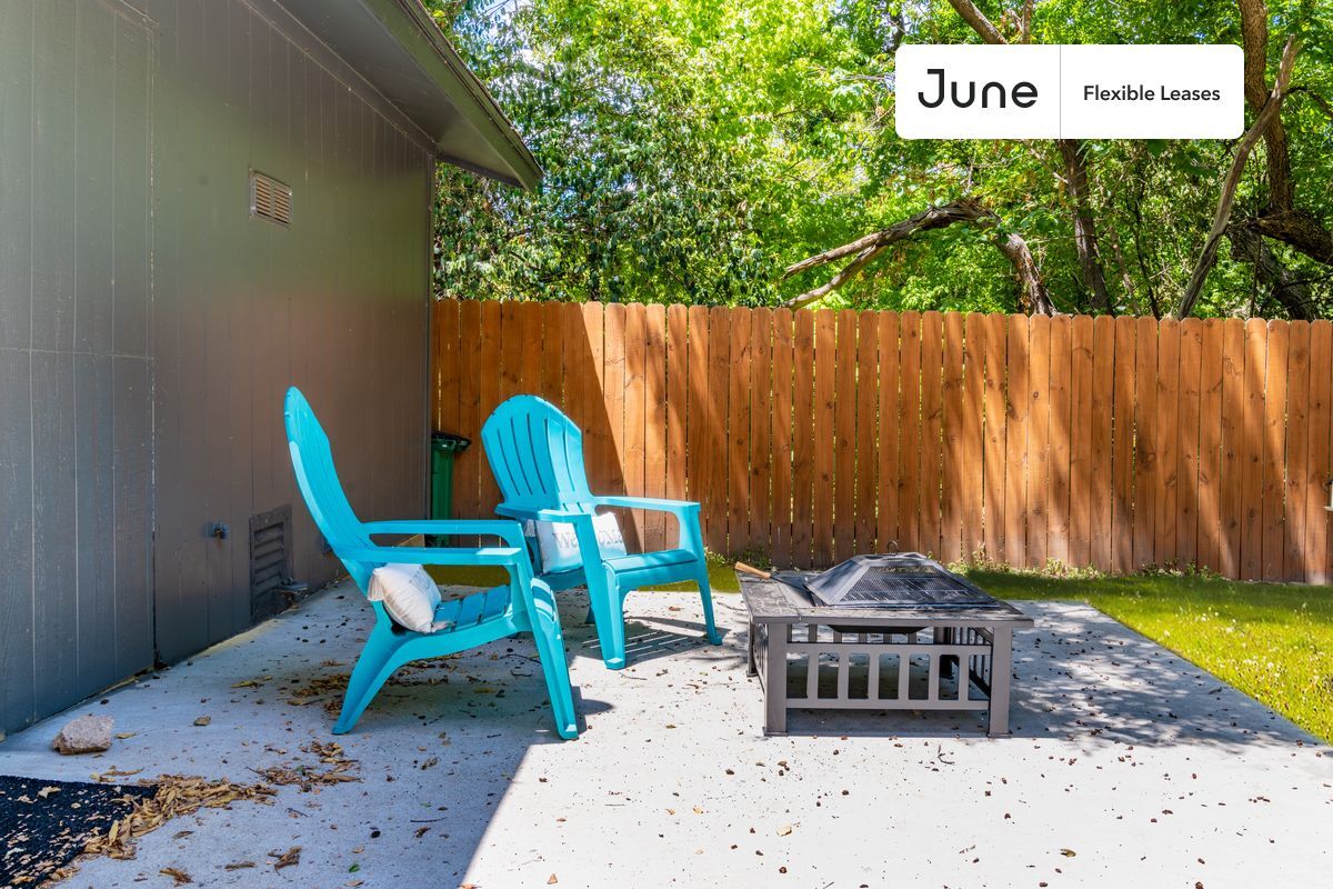 Building Photo - 1109 Gardner Cove