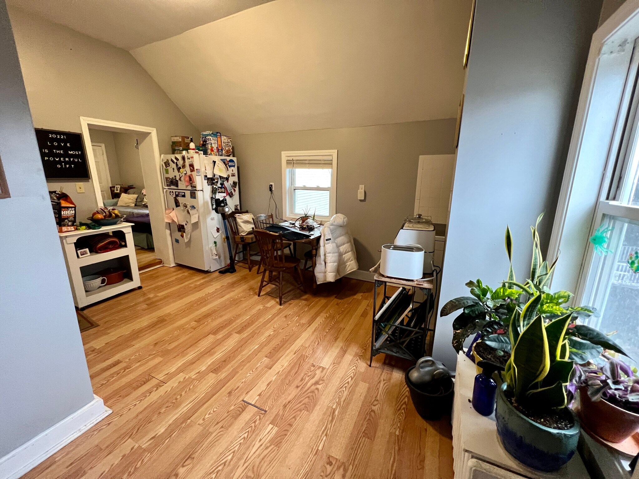 Building Photo - 117 Buttonwood St