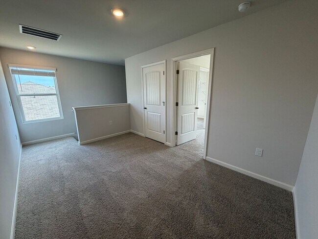 Building Photo - Brand New 5/3 House in Armuchee- $2,395