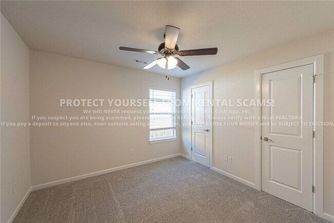 Building Photo - 411 Coconut Ln