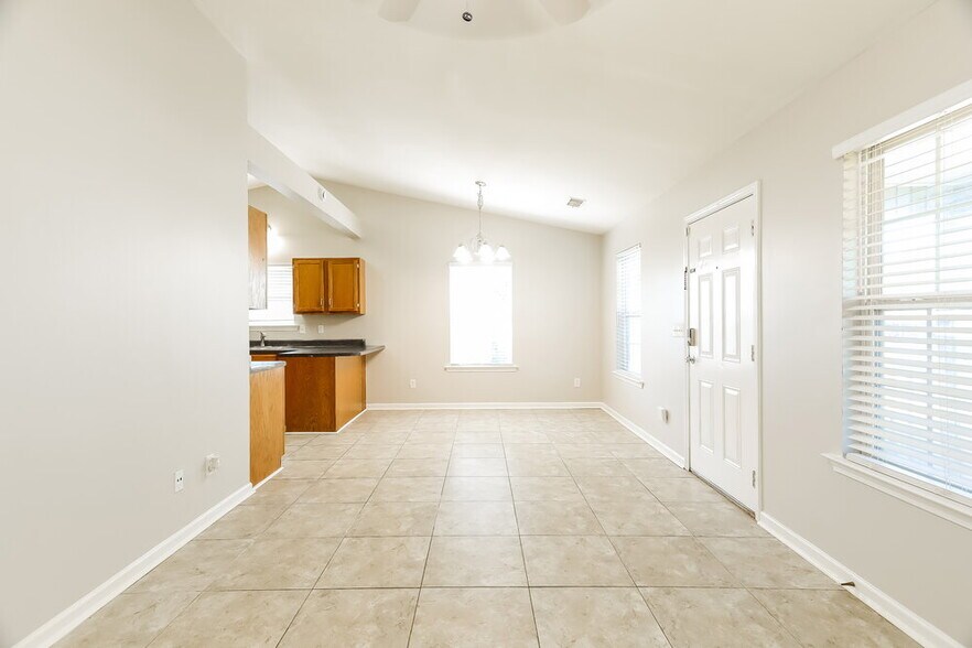 Building Photo - 779 Lannie Bonner Cir