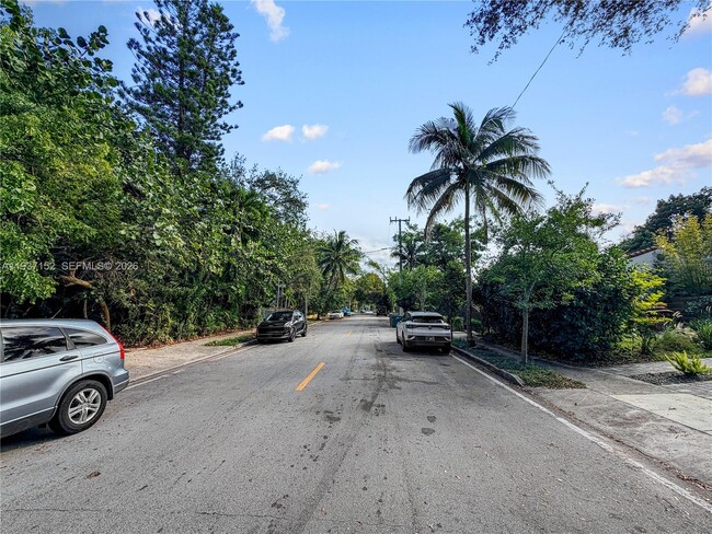 Building Photo - 426 NE 77th St