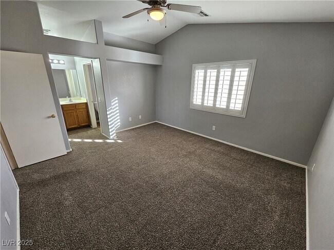 Building Photo - 6030 Blue Autumn St