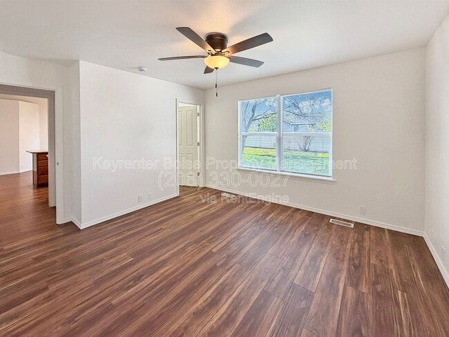 Building Photo - 10251 W Susan Ct