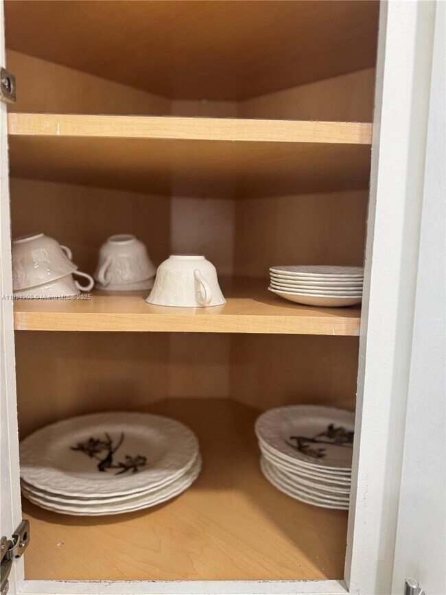 Building Photo - 536 14th St