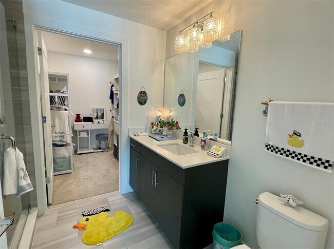 Building Photo - 1709 N Tamiami Trl