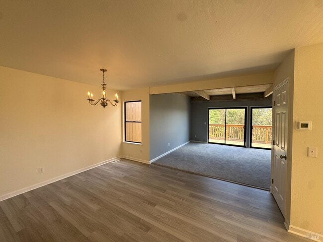 Building Photo - 28 Arana Cir