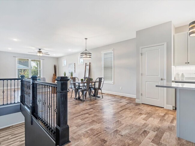 Building Photo - 3334 Simeon Bunker St