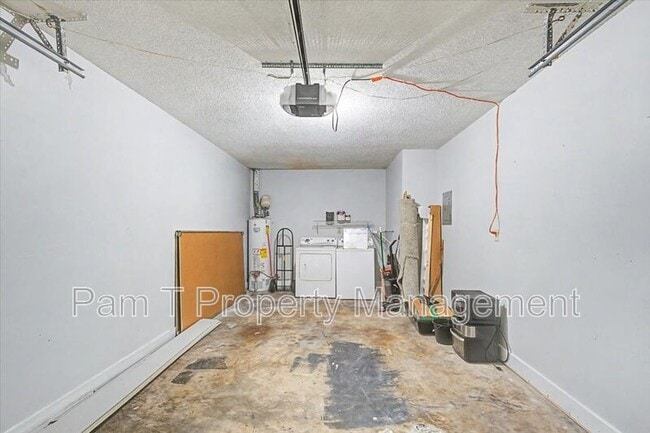 Building Photo - 128 Fox Chase Rd