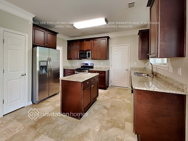 Building Photo - 1613 Babbling Brook Cove