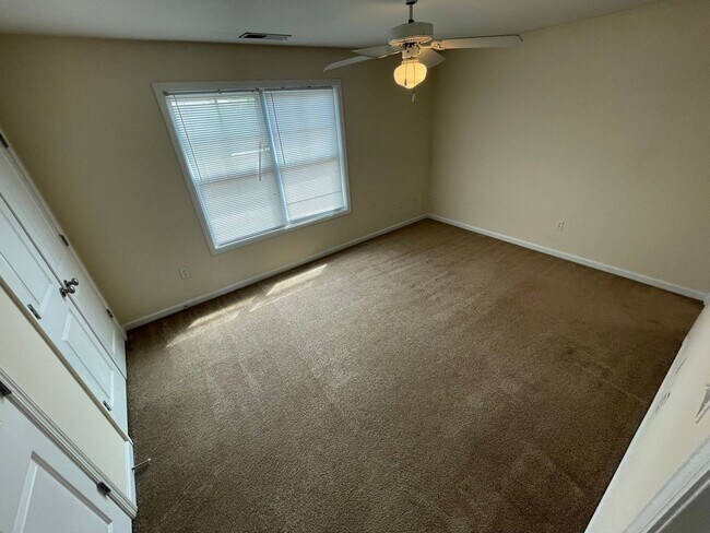 Building Photo - PRE-LEASING FOR AUGUST 2026!