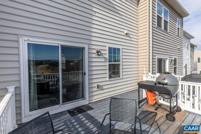 Building Photo - 2033 Elm Tree Ct