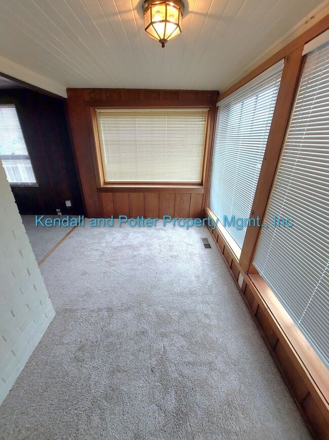 Building Photo - Amazing Beach House Near Twin Lakes Beach!!