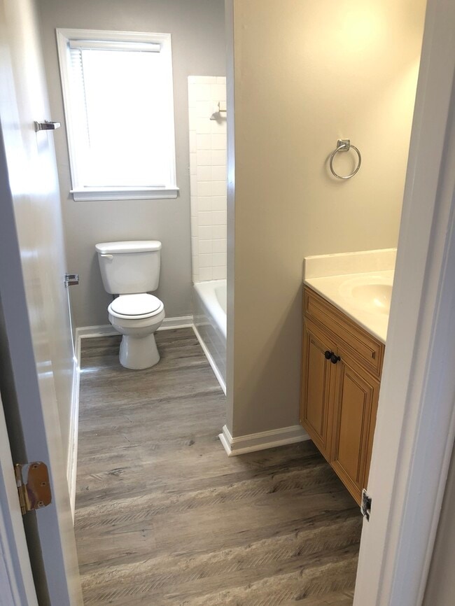 Building Photo - BIG House & BIG Fenced Yard. Plus Master Suite, Den, Shed, and More!