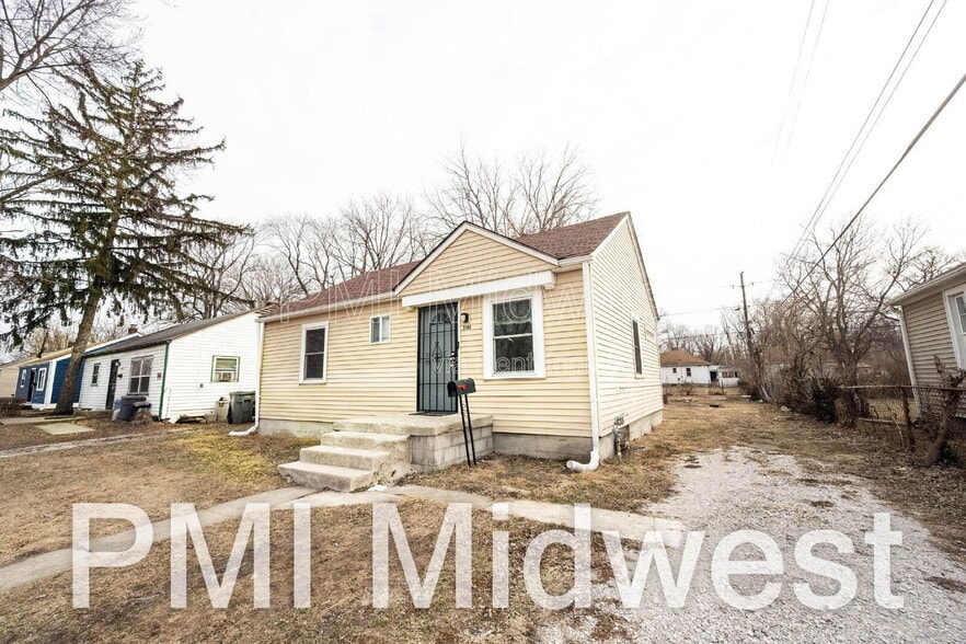 Building Photo - 3101 N Temple Ave