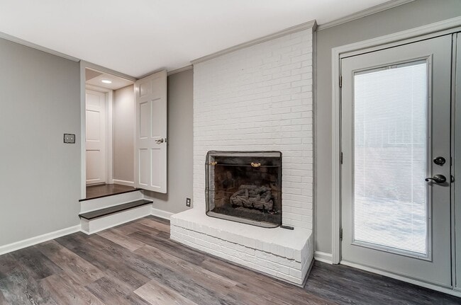 Building Photo - Fully Remodeled Ranch Style Home In South Park! (Landscaping Included)