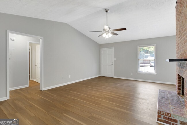 Building Photo - 135 Belle Dr