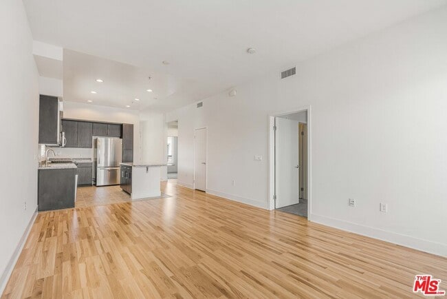 Building Photo - 12920 W Runway Rd